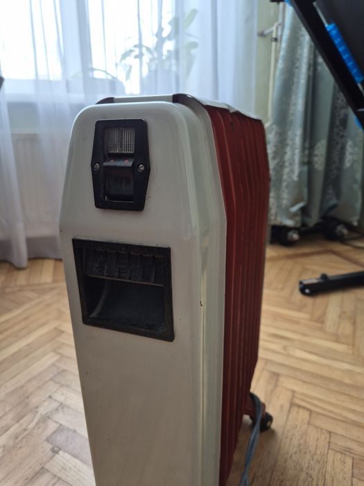 Продам масляний обігрівач (калорифер)