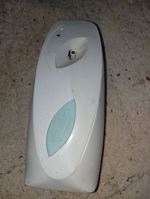 Машинка для стрижки ,блок зарядка для ноутбука Самсунг. Очиститель воз