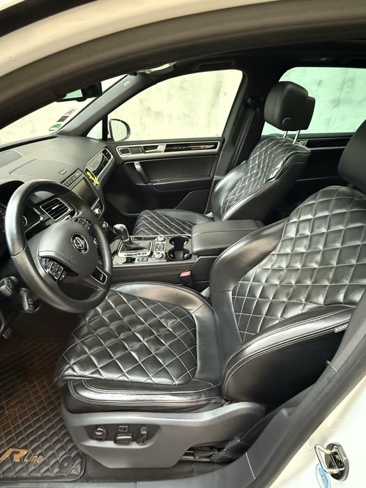 VW Touareg 2013 R-Line