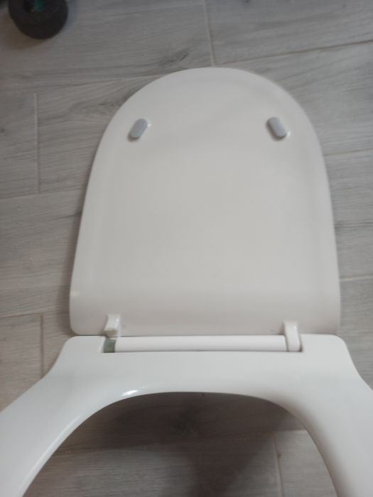 Сиденье для унитаза с микролифтом