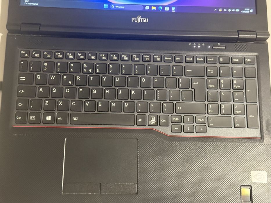 Laptop Fujitsu Lifebook E5511 i5 SSD M.2 Windows 11 26H2
