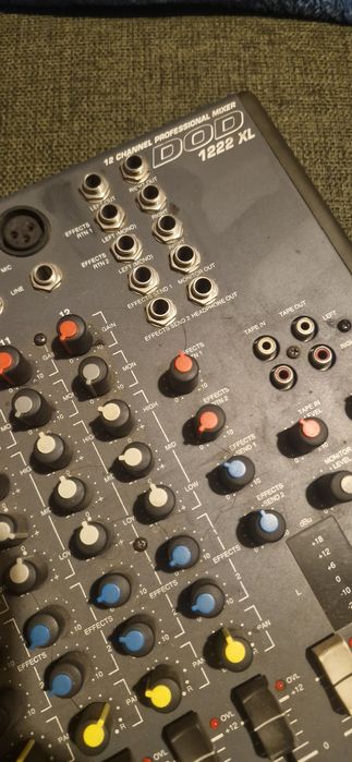 Mixer Mikser DOD 12 Channel Profesional