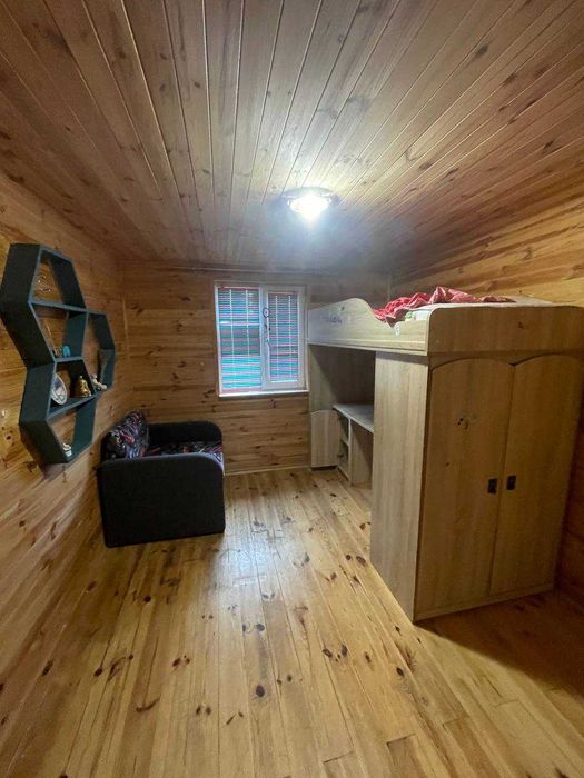 Продаж ділянки з двома будинками в селі Шпитьки, 214м2, без%