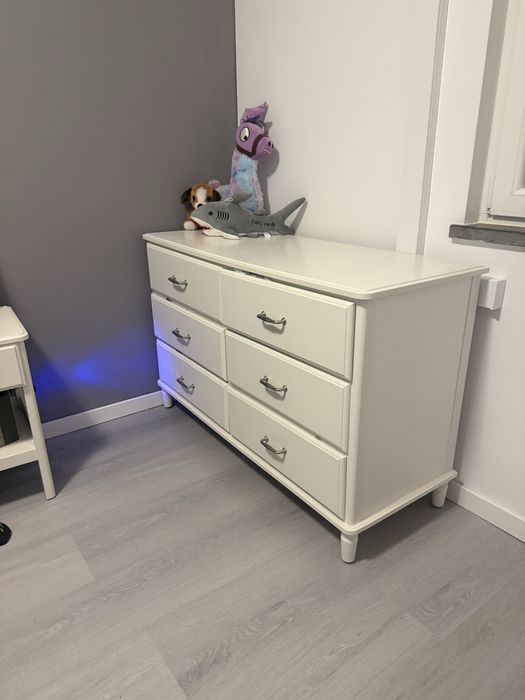 Comoda + 2 Mesas de Cabeceira