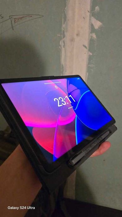 Tablet Lenovo M10 eM ótimo estado. :)