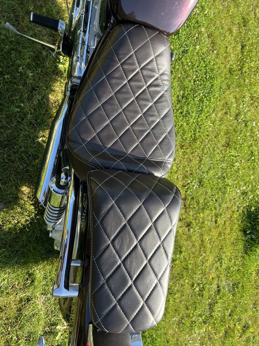 Suzuki Intruder vs 600