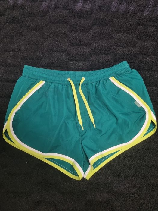 Vendo 2 calções de banho – Bom estado