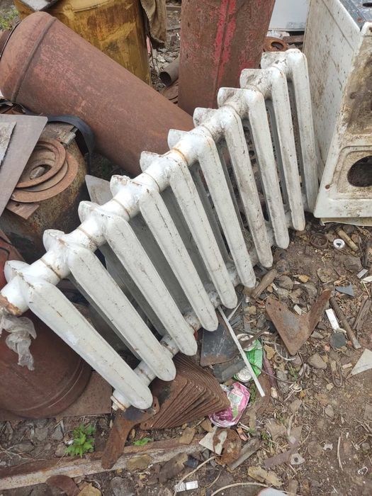 Продам батареи чугунные.