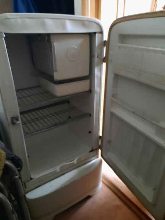 Продам холодильник Донбасс 2