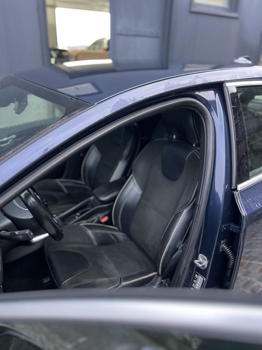 Volvo V40 D2 R Design 1.6 diesel Reservado