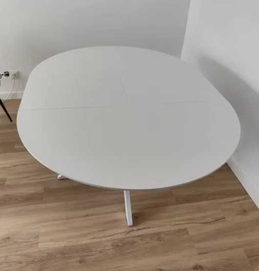 NOVA - Mesa branca extensível