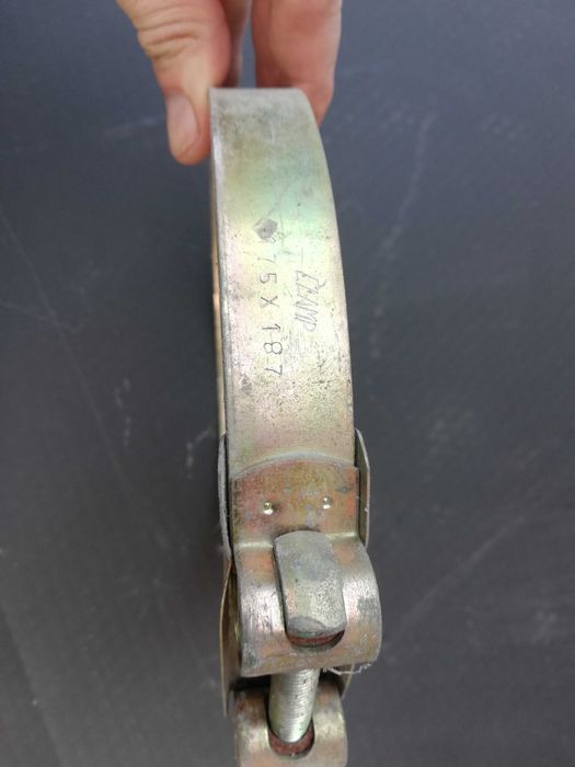 Obejmy na rury  fi 180