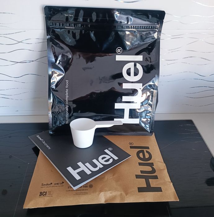 Huel Black Edition waniliowy + t-shirt i miarka