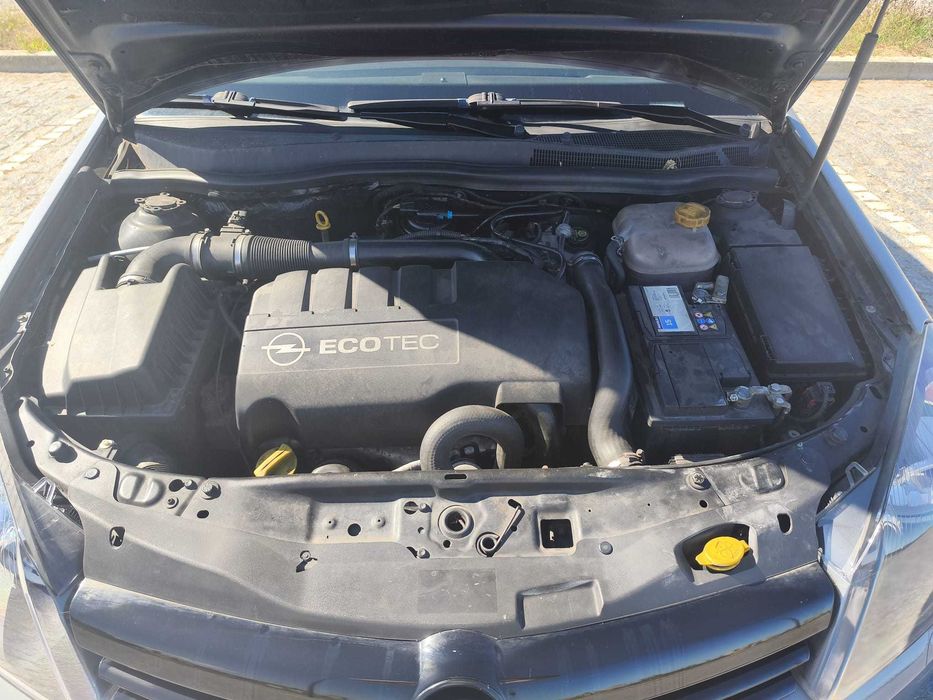 Opel Astra GTC 1.3 cdti