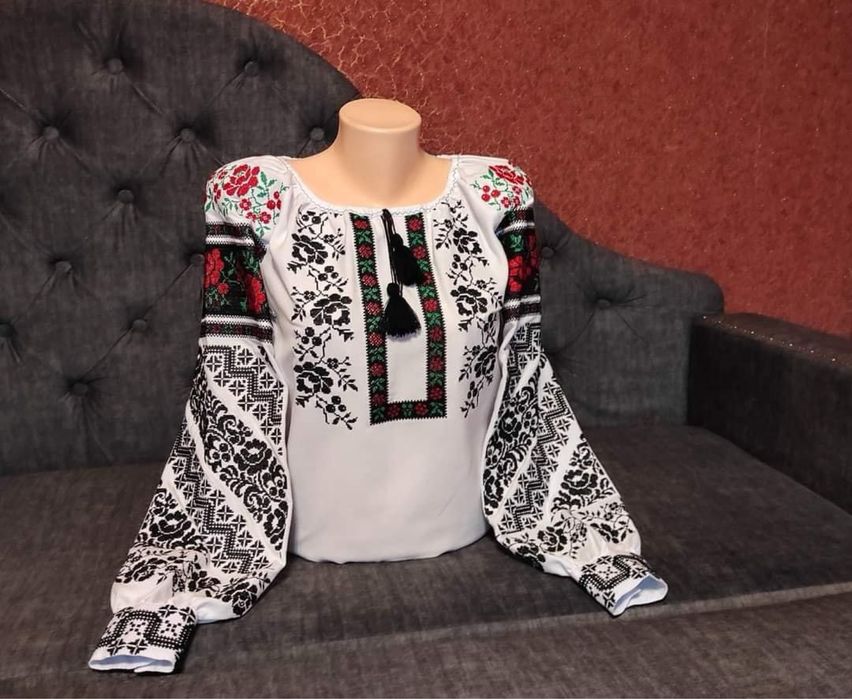 Вишиванка жіноча