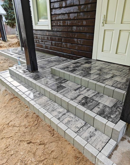 Układanie kostki brukowej,brukarz