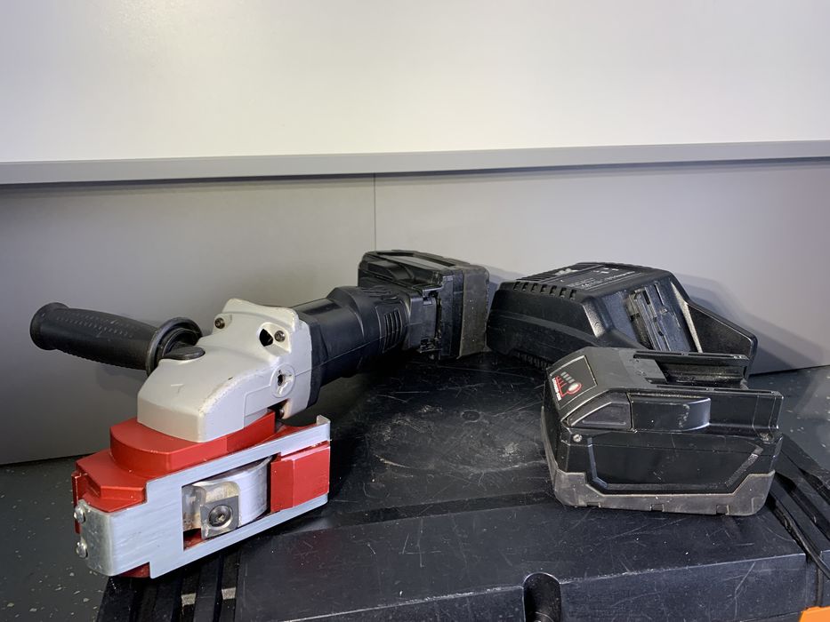 Фрезер для Вирізання Пазів в дереві Milwaukee MASC RTFE BIBER