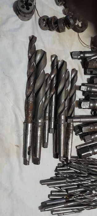 Токарный инструмент