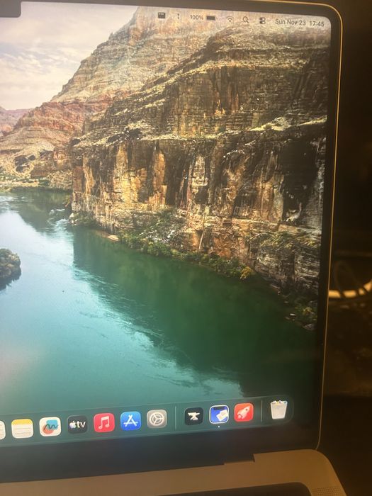 MacBook Pro M3 Pro 18Gb Ram 100% bateria 14'