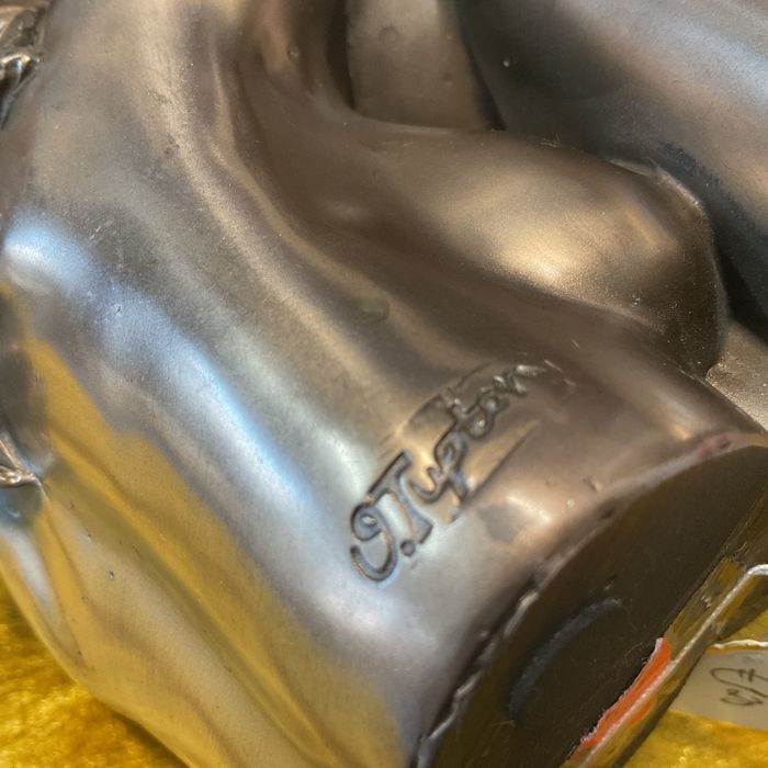 Escultura lady’s bronze 20 cm assinada.