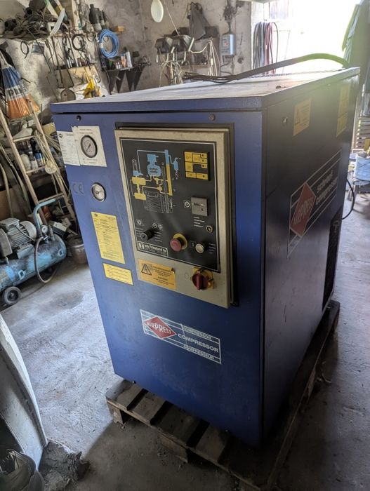 AIRPRESS 10Bar 30kW Kompresor model: 725695 RLE30 przebieg: 11194h