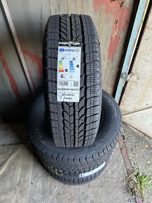 Opony zimowe Goodyear UltraGrip Cargo 215/65 R16C NOWE, do busa