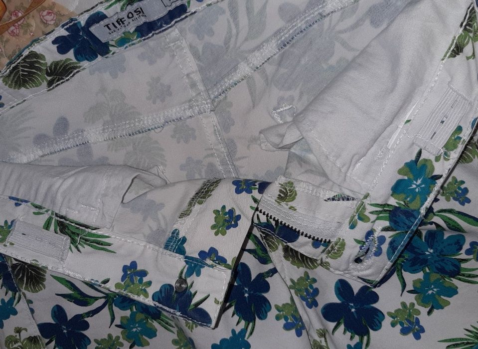 Calções criança marca Tiffosi.