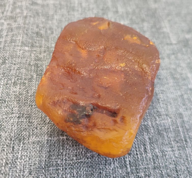 Bursztyn bałtycki 78 g naturalny bryłka