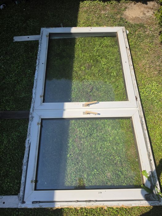 Oddam za darmo  Okno  wymiar 207 x114cm