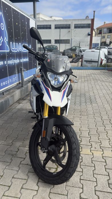 Moto BMW GS310.