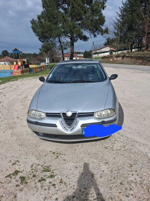 Vende-se Alfa Romeu do ano 2001 a gasoleo execelente estado