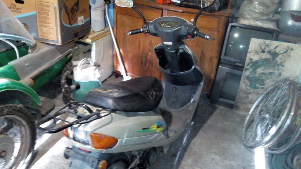 Продам скутер DAIFO DF50 QT-6