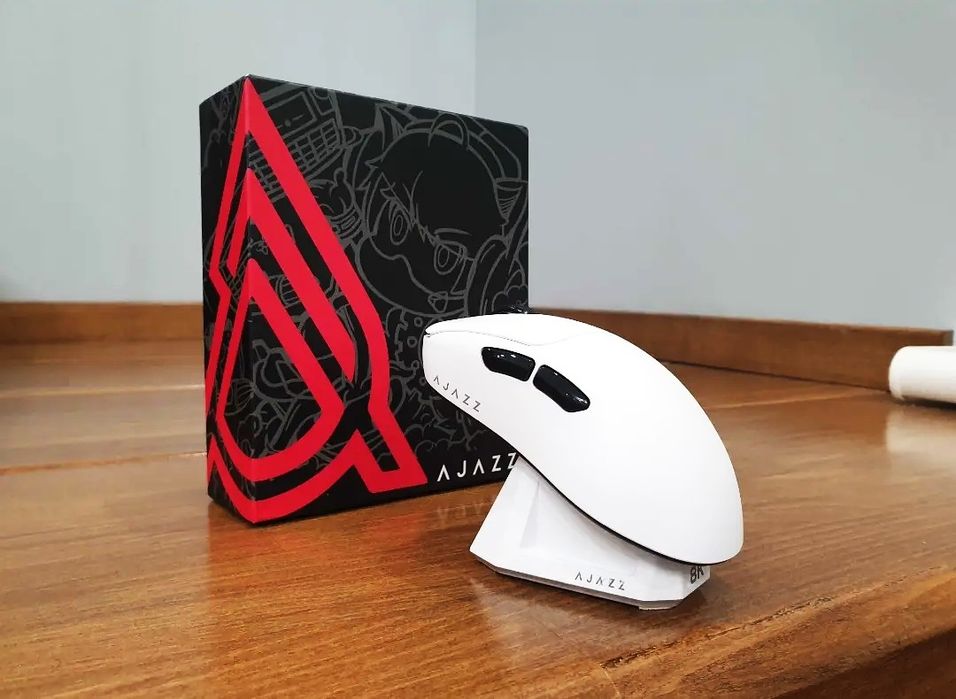 Игровая мышь Ajazz AJ179 PRO белая. Беспроводная 8К PAW3395