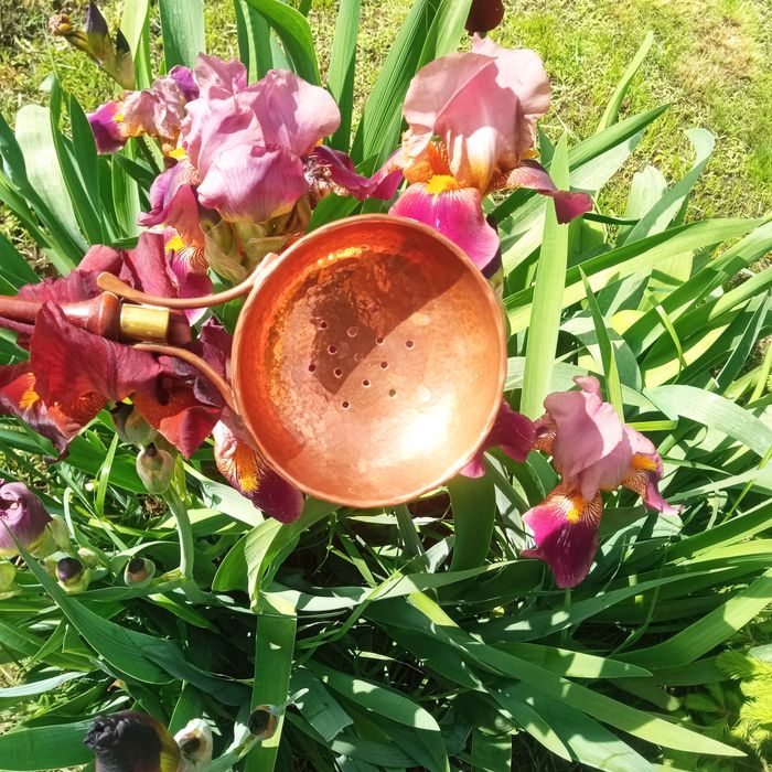 Шумовка из меди с деревянной ручкой