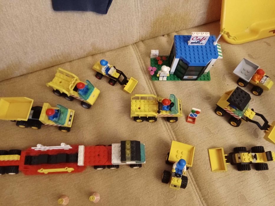LEGO town lata 90 construction pojazdy budowlane i cafe dla kierowców