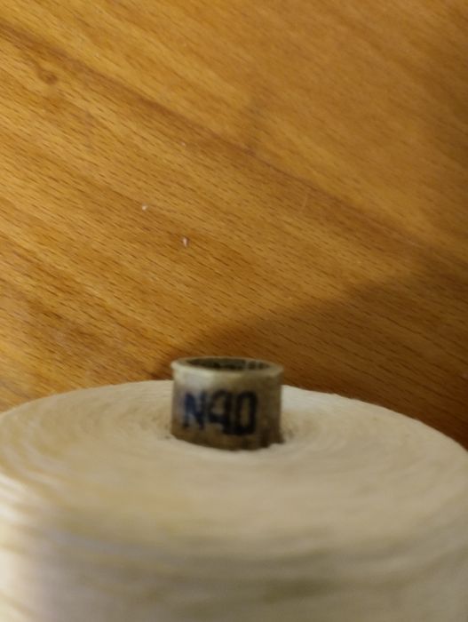 Продам нитки швейные