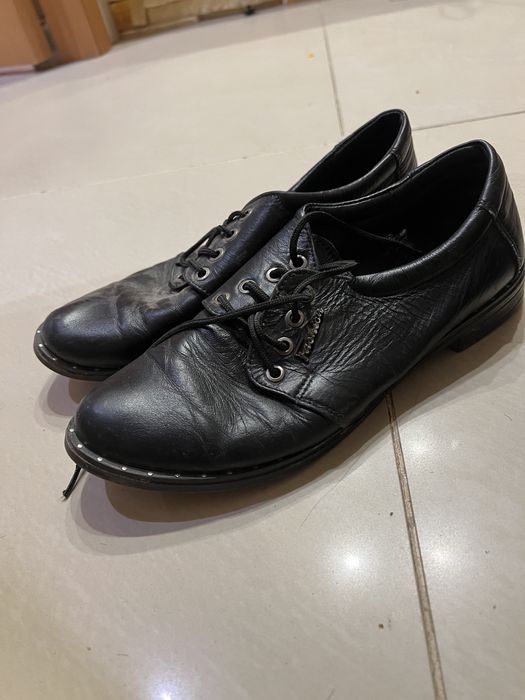 Безкоштовно закриті жіночі туфлі 37