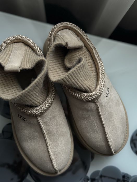 ПРОДАМ угги tazz с носком