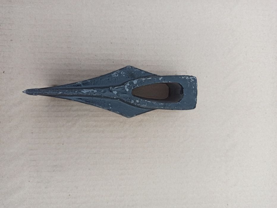 Топоры, каленные. Хорошее качество!Колун со щеками 1.9кг.,2.1кг.