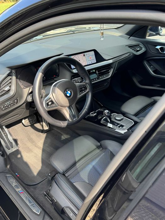 BMW 118 i Pack Desportivo M Auto