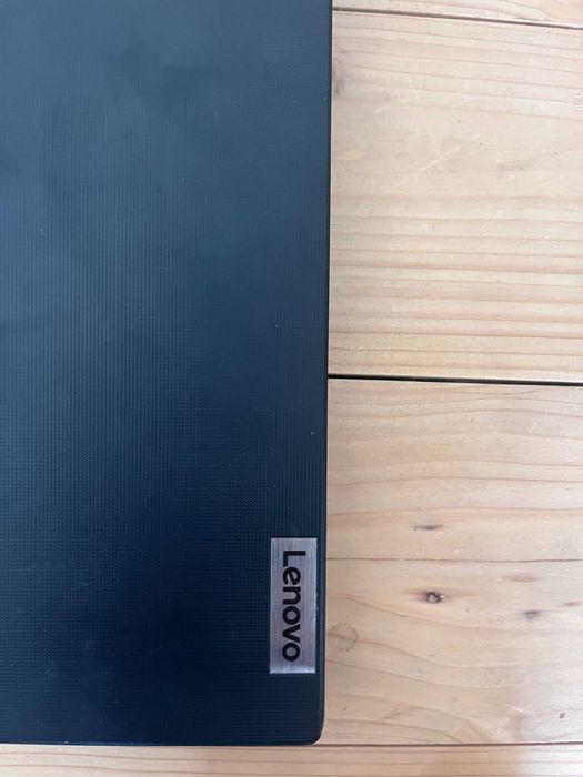 Computador Lenovo V15 G4 AMN