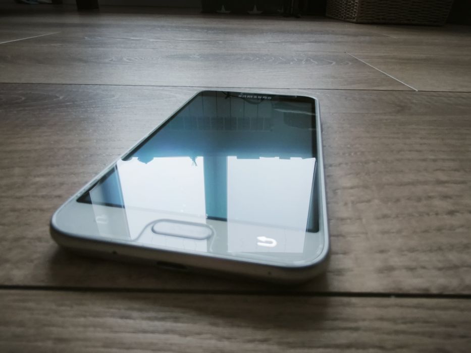 Samsung Galaxy J3 2016