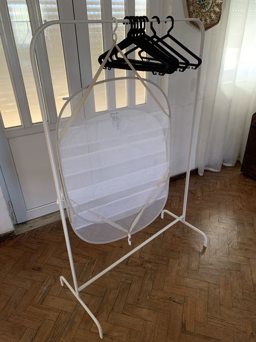 Suporte para cabides branco 99 cm x 152 cm