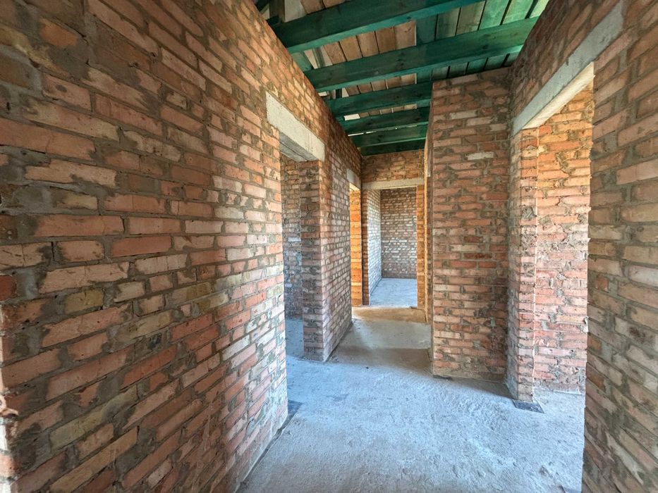₴ Американка в передмісті Рівного