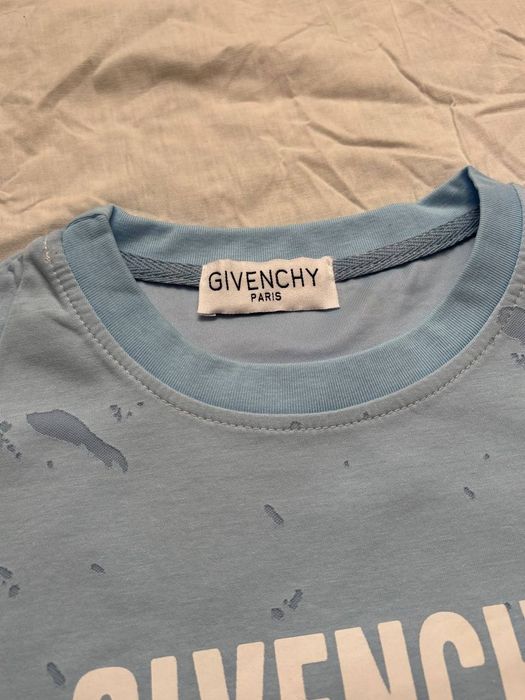 Футболка Givenchy