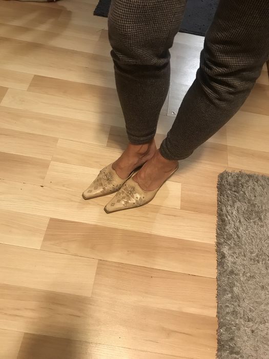 Klapki Vintage  Vero Gucio r. 37/23,5