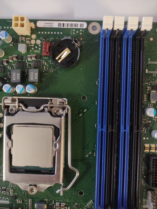 Intel Core i7-9700E Processor 2.6 GHz447200479057039361