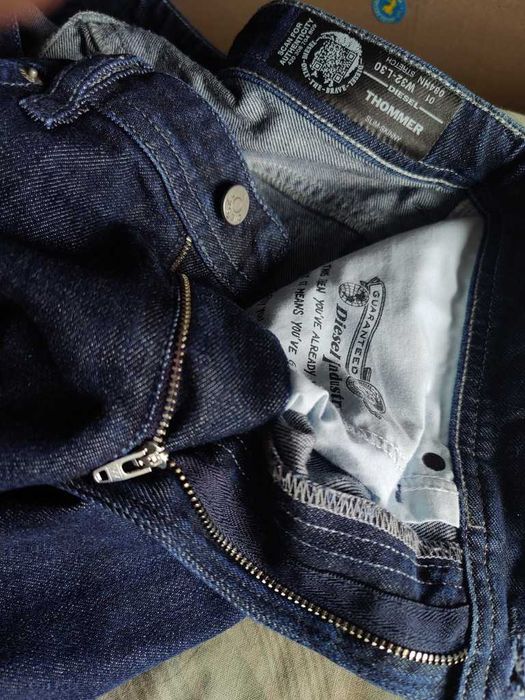 Джинсы Diesel Thommer jeans Italy W32 stretch dark blue.