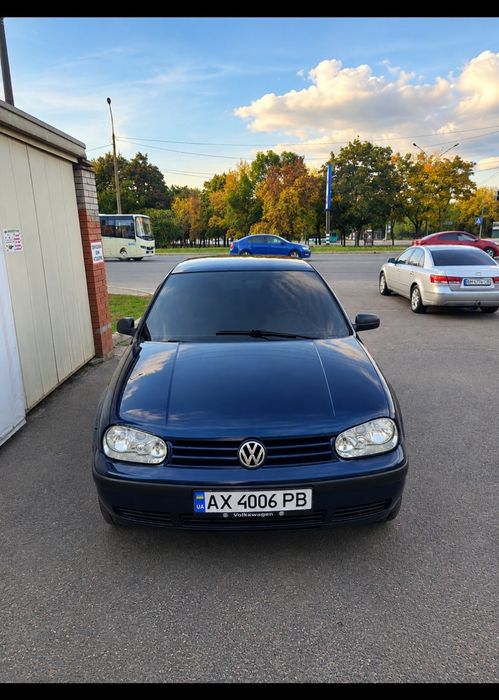 Volkswagen Golf 1.4 бензин | 1999 год
