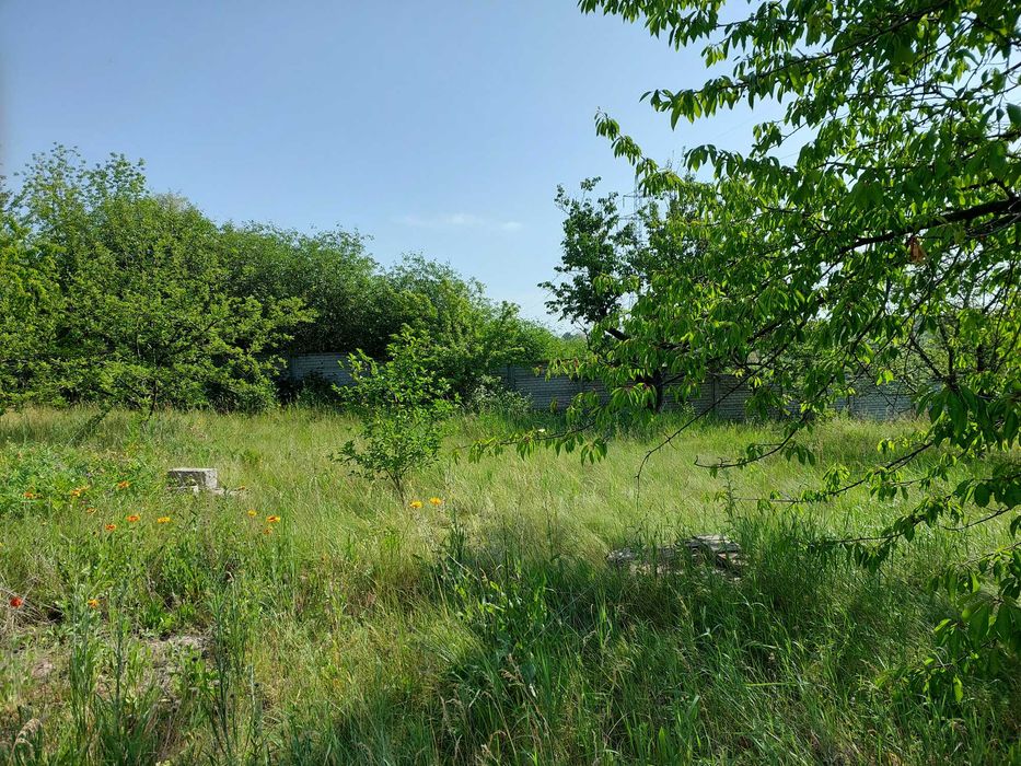 Продам дом с участком в г. Подгородное